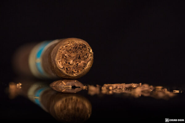 H. Upmann AJ Fernandez Toro - Image 4