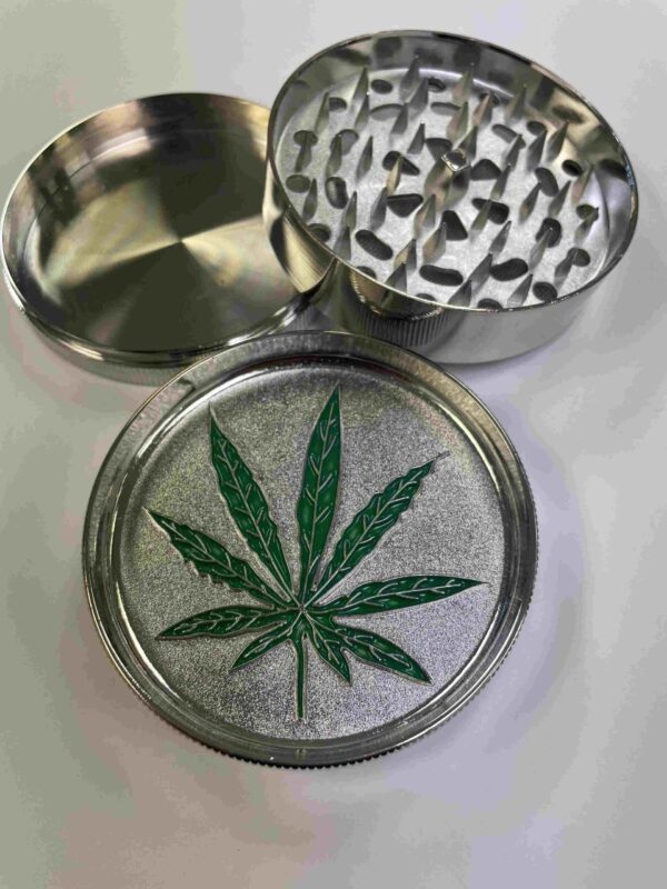 Large leaf Grinder