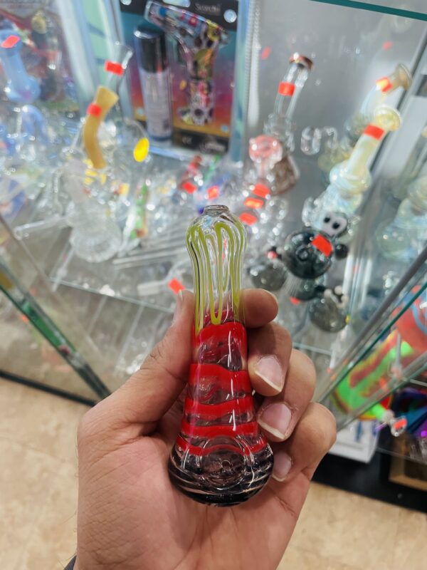 GLASS HAND PIPE